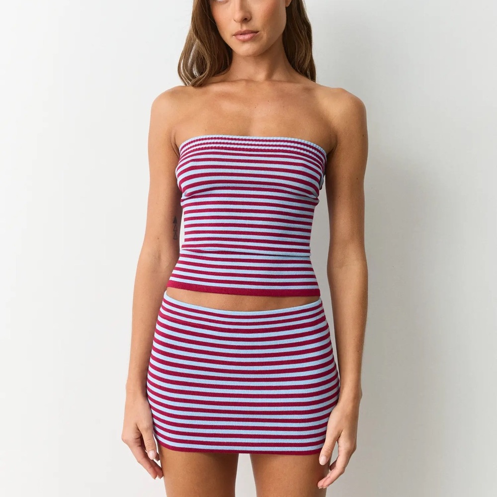 Glassons STRIPE KNIT MINI SKORT Strapless Top set
